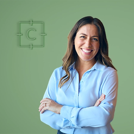 Formatrice souriante en management et soft skills