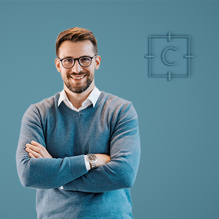 Formateur avec expérience et regard franc